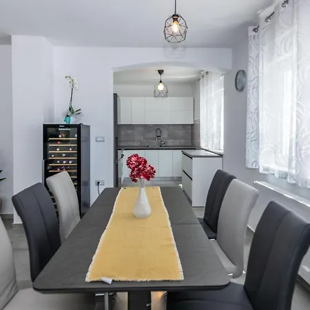 Holiday home Forrest, A Charming Surrounded By Beautiful Nature *