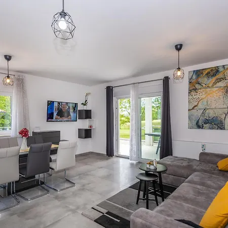 Forrest, A Charming Surrounded By Beautiful Nature Holiday home Krizanici